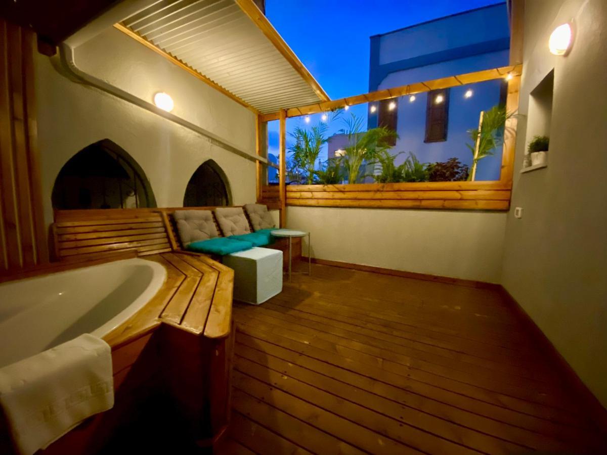 1000Nights Urban Garden Apartment Тел Авив Екстериор снимка