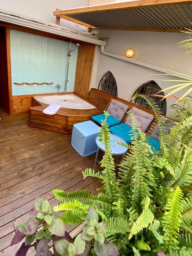 1000Nights Urban Garden Apartment Тел Авив Екстериор снимка